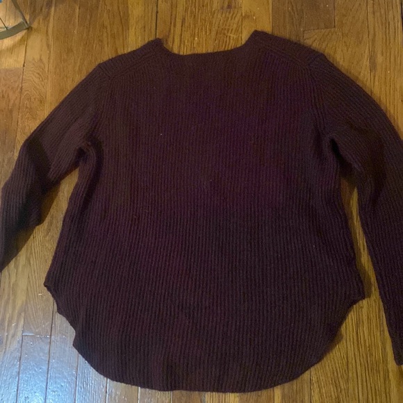 LOFT Ribbed Crewneck Sweater Size Medium Petite - Picture 3 of 4